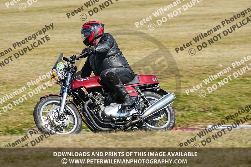 cadwell park;cadwell park photographs;cadwell trackday photographs;enduro digital images;event digital images;eventdigitalimages;peter wileman photography;racing digital images;trackday digital images;trackday photos